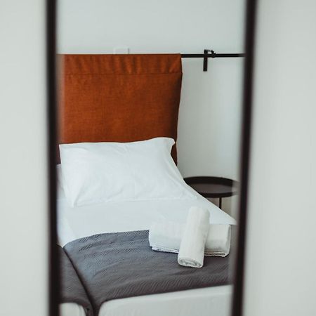 Ovis Hotel Apartments Agia Napa Buitenkant foto