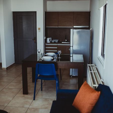Ovis Hotel Apartments Agia Napa Buitenkant foto