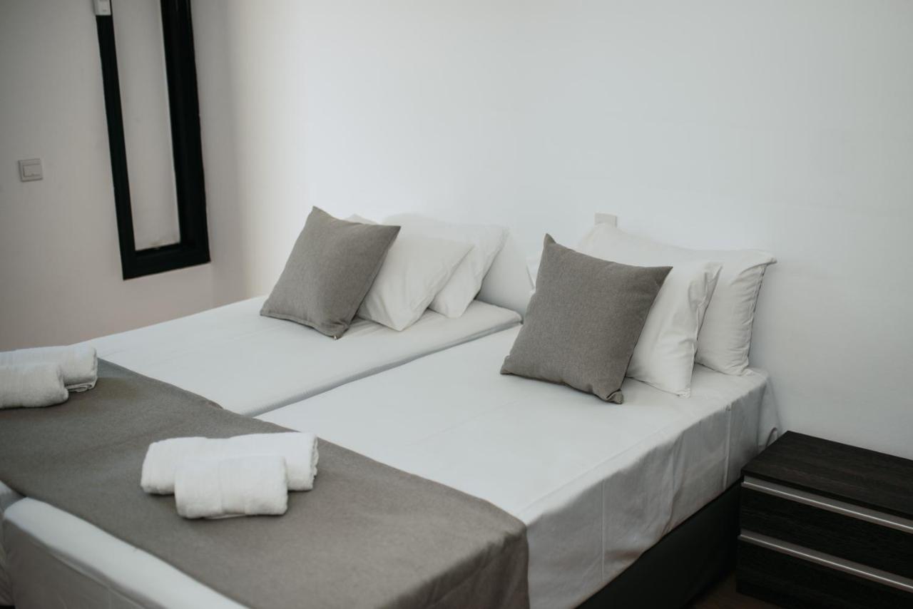 Ovis Hotel Apartments Agia Napa Buitenkant foto
