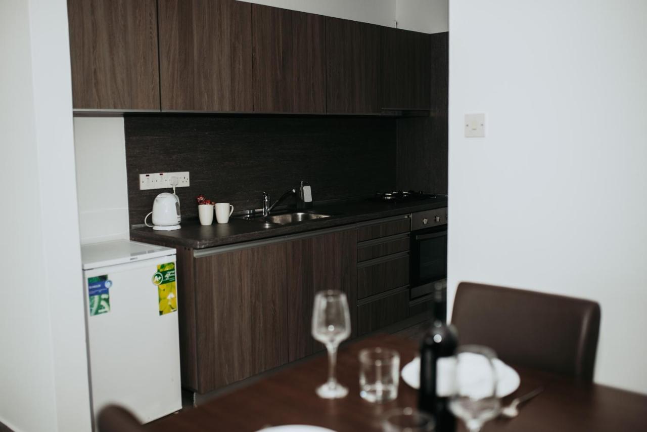 Ovis Hotel Apartments Agia Napa Buitenkant foto