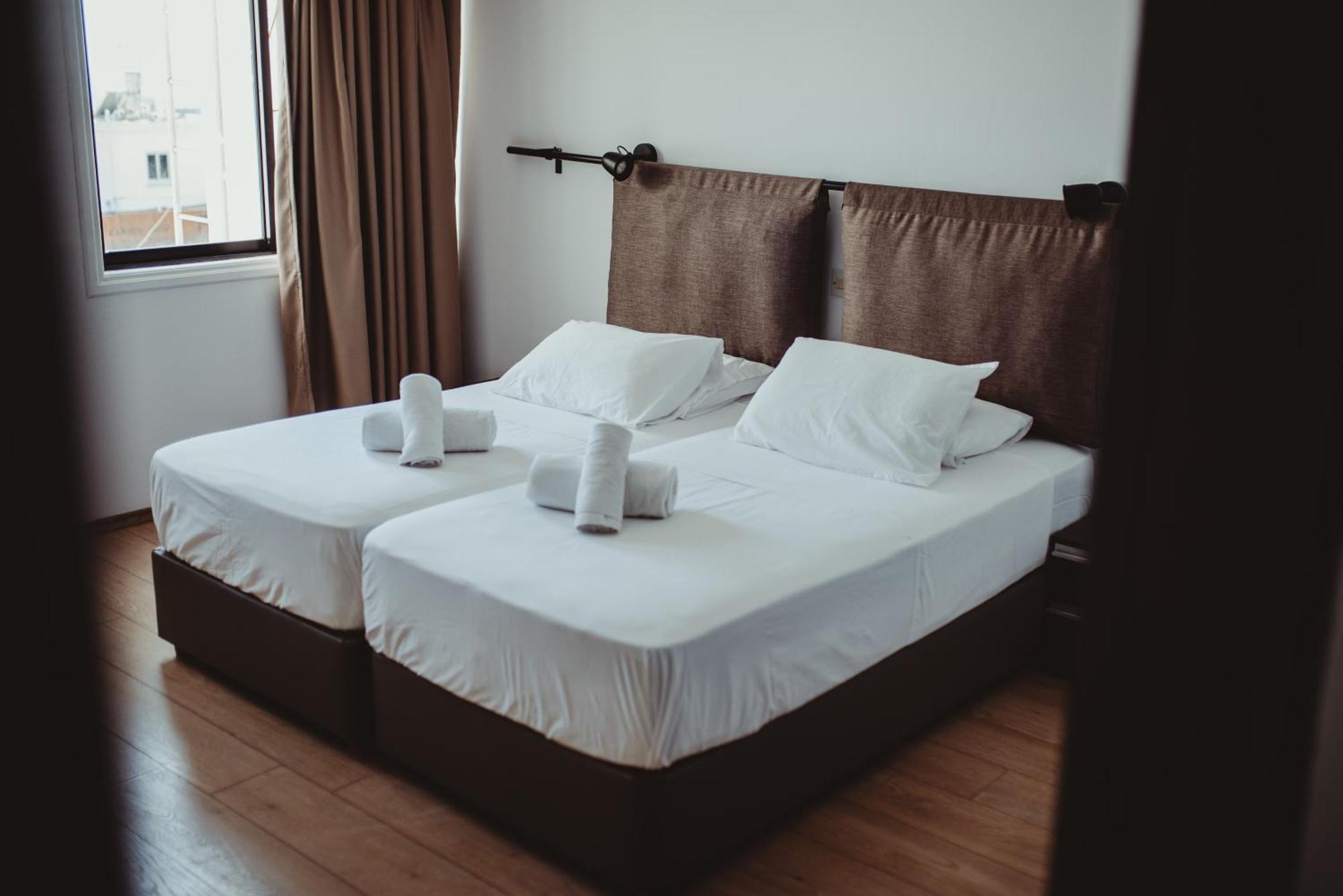 Ovis Hotel Apartments Agia Napa Buitenkant foto